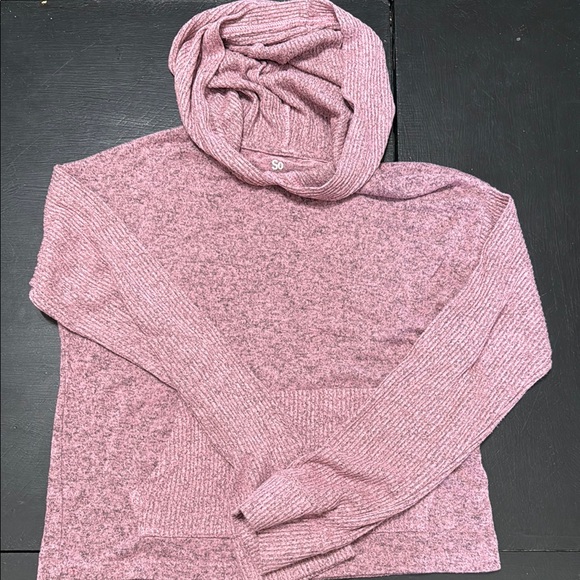 SO Girl’s Pink Sweater - Picture 1 of 1